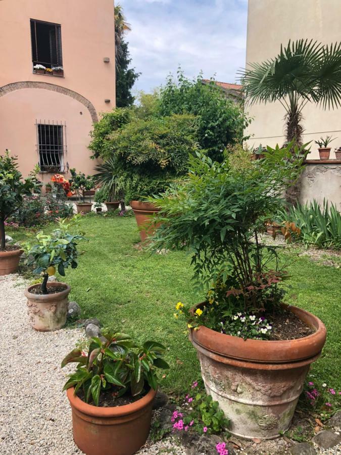 ルッカIl Giardinoアパートメント エクステリア 写真